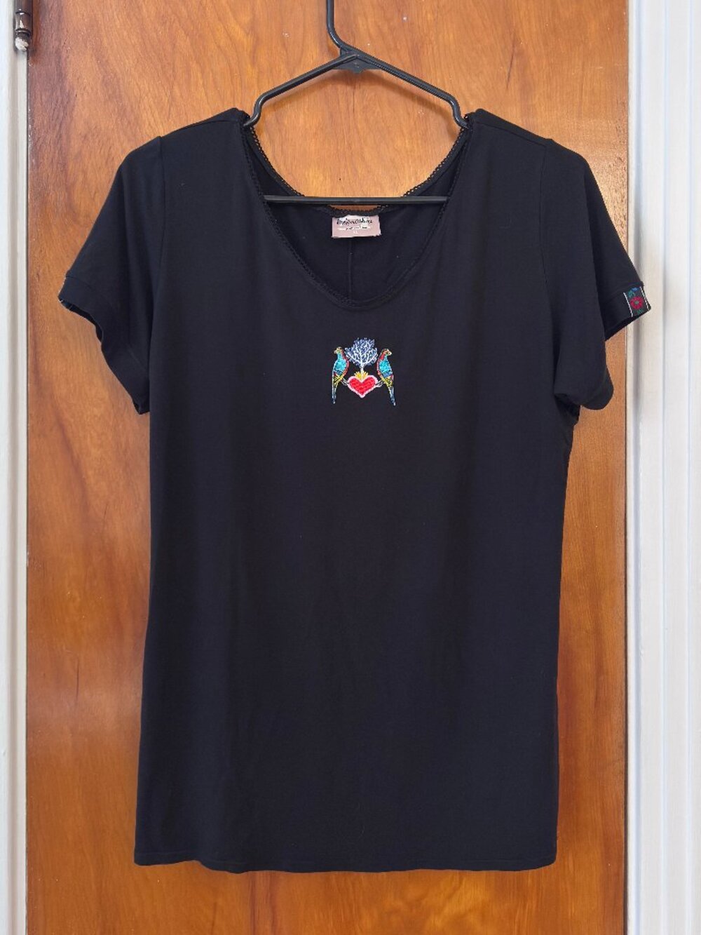 Embroidered Robin Bird Heart Tree Tee (XL)